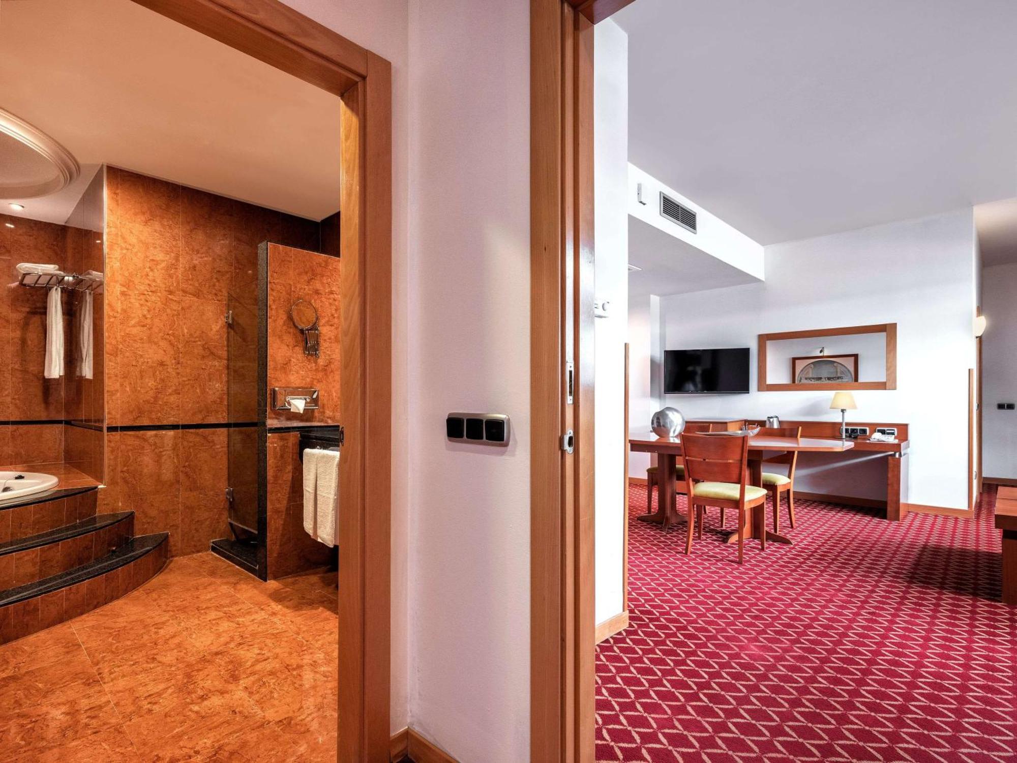 Hotel Zentral León Extérieur photo