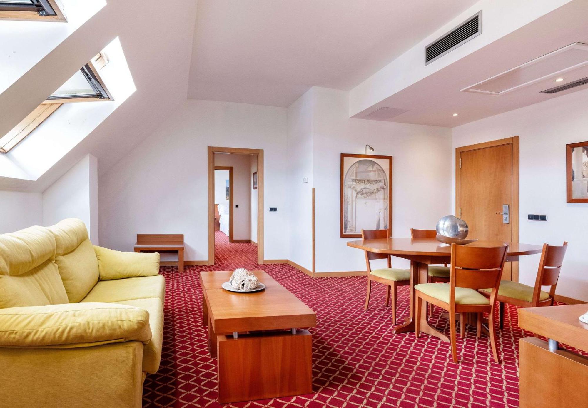 Hotel Zentral León Extérieur photo