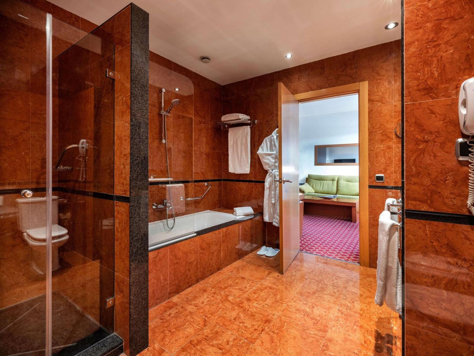Hotel Zentral León Extérieur photo